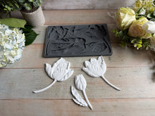 Load image into Gallery viewer, Tulip IOD Mould